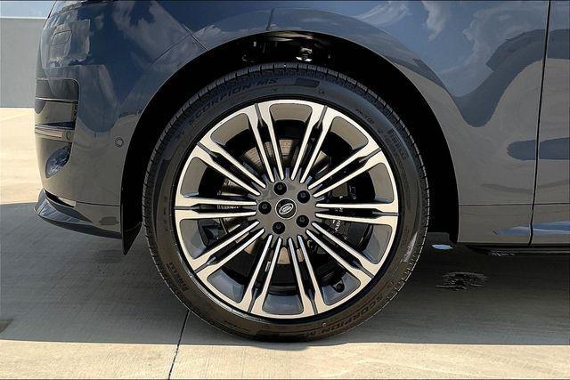Photo of 2025 Varesine Blue Metallic Land Rover Range Rover Sport