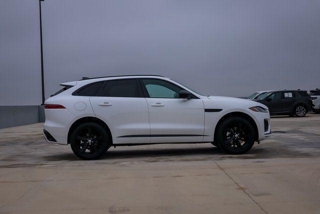 Photo of 2025 White Jaguar F-PACE