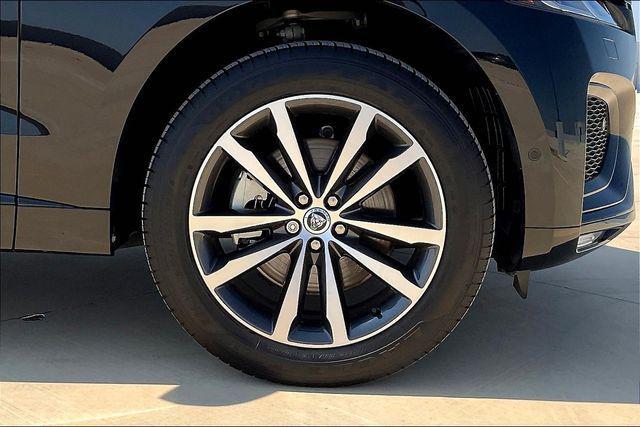 Photo of 2025 Santorini Black Metallic Jaguar F-PACE