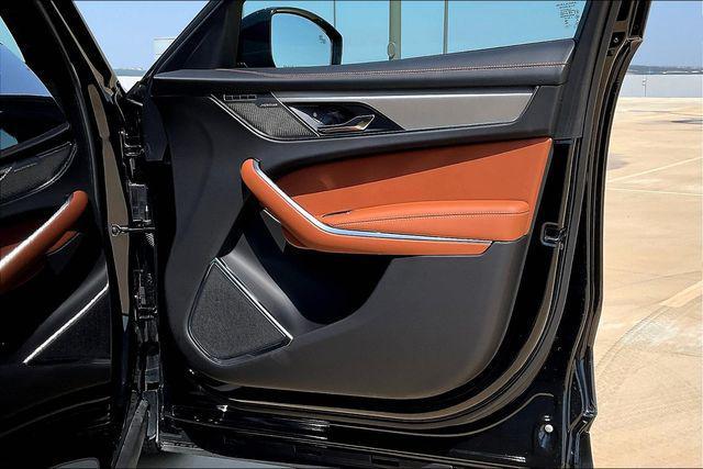 Photo of 2025 Santorini Black Metallic Jaguar F-PACE