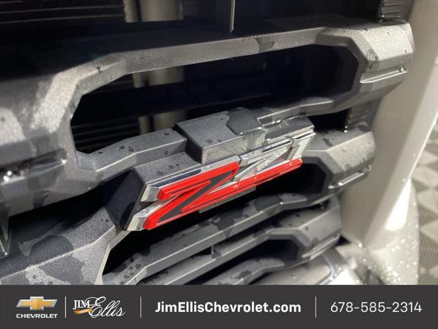Photo of 2022 Summit White Chevrolet Silverado 2500
