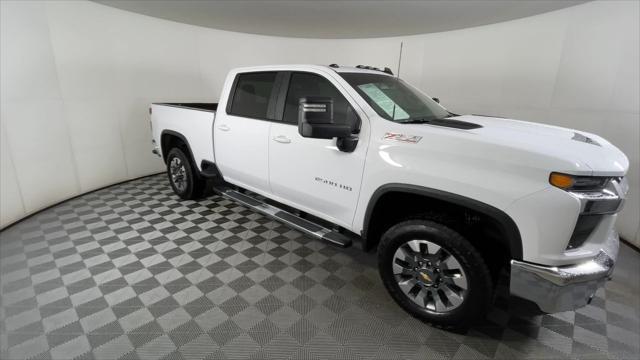 Photo of 2022 Summit White Chevrolet Silverado 2500