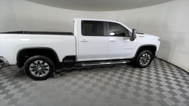 Photo of 2022 Summit White Chevrolet Silverado 2500