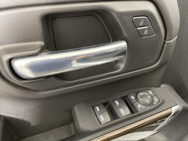Photo of 2022 Summit White Chevrolet Silverado 2500