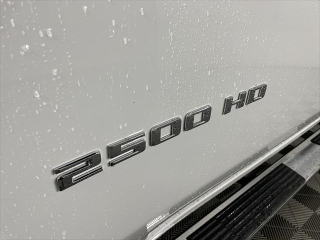Photo of 2022 Summit White Chevrolet Silverado 2500