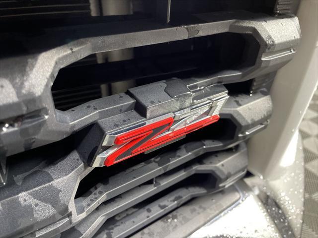 Photo of 2022 Summit White Chevrolet Silverado 2500