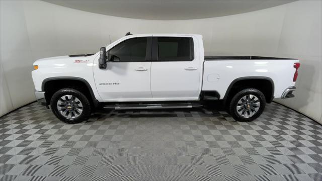 Photo of 2022 Summit White Chevrolet Silverado 2500