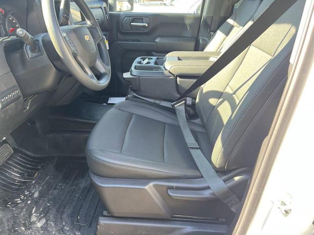 Photo of 2025 Summit White Chevrolet Silverado 3500