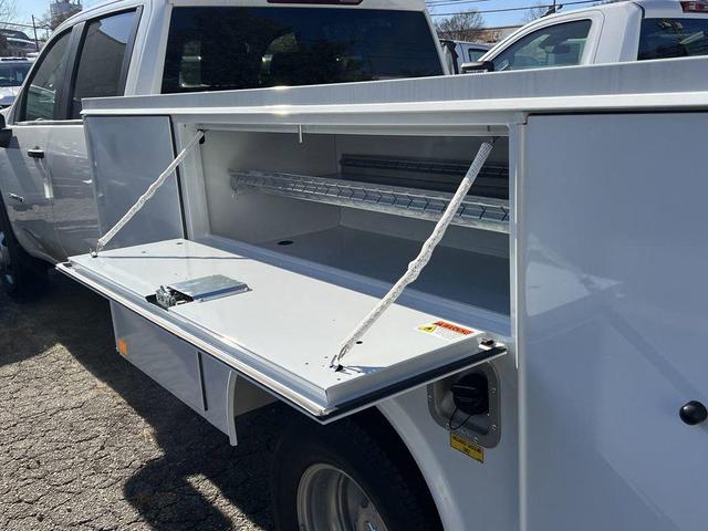 Photo of 2025 Summit White Chevrolet Silverado 3500
