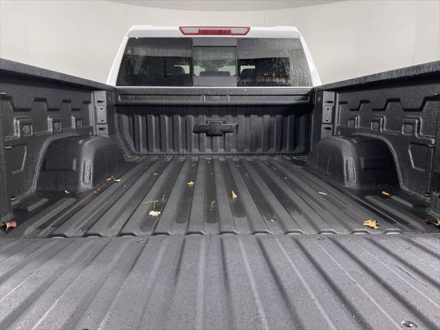 Photo of 2025 Summit White Chevrolet Silverado 1500