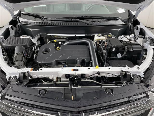 Photo of 2024 Summit White Chevrolet Equinox