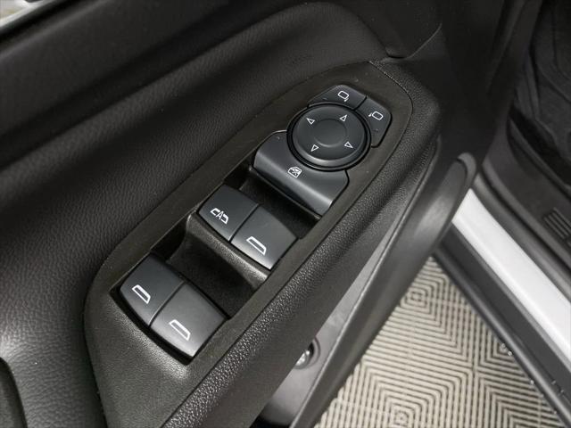 Photo of 2024 Summit White Chevrolet Equinox