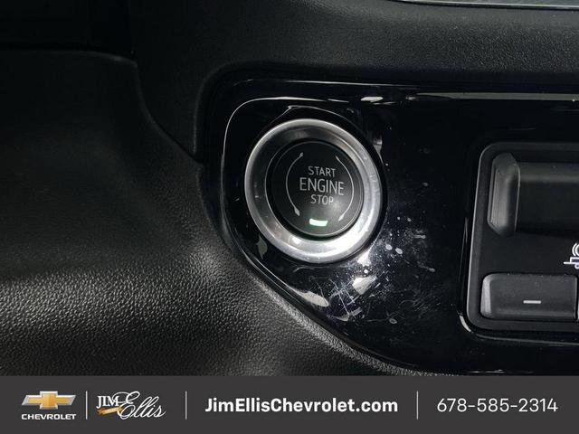 Photo of 2024 Iridescent Pearl Tricoat Chevrolet Silverado 2500