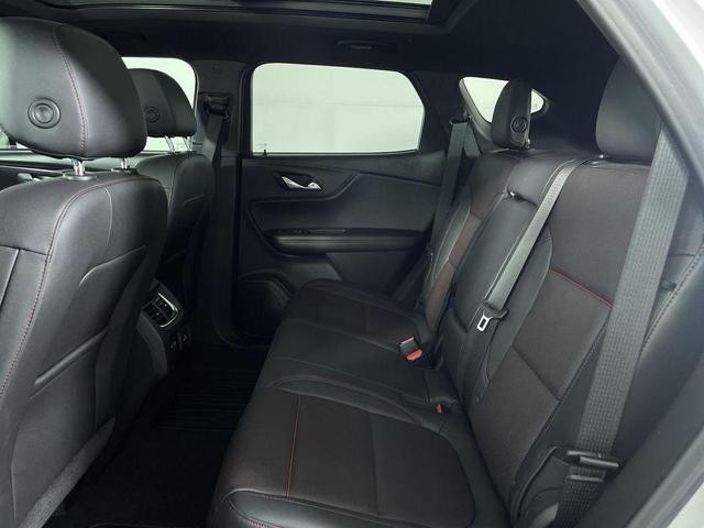 Photo of 2021 Silver Ice Metallic Chevrolet Blazer