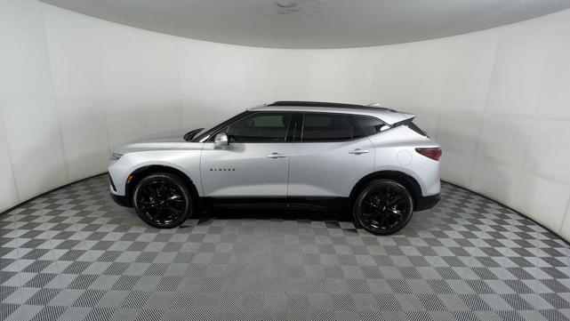 Photo of 2021 Silver Ice Metallic Chevrolet Blazer
