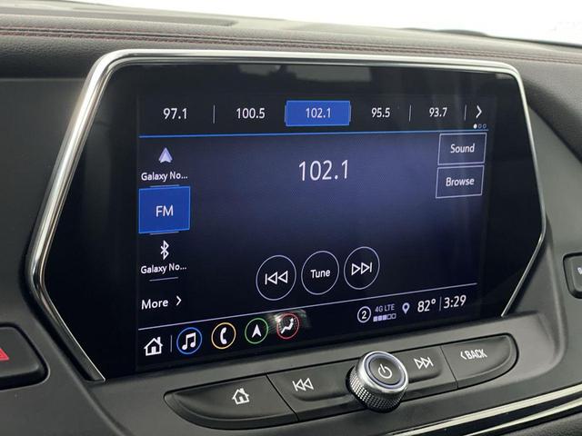 Photo of 2021 Silver Ice Metallic Chevrolet Blazer