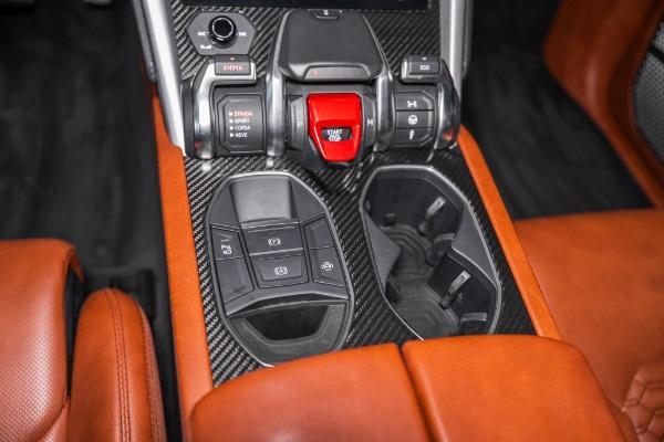 Photo of 2020 Blu Astraeus Metallic Lamborghini Urus