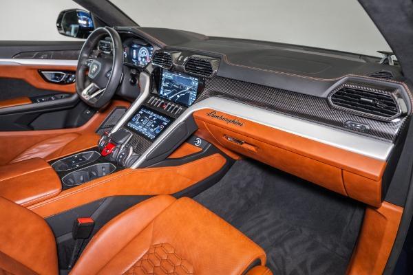 Photo of 2020 Blu Astraeus Metallic Lamborghini Urus