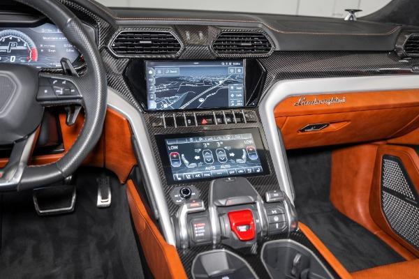 Photo of 2020 Blu Astraeus Metallic Lamborghini Urus