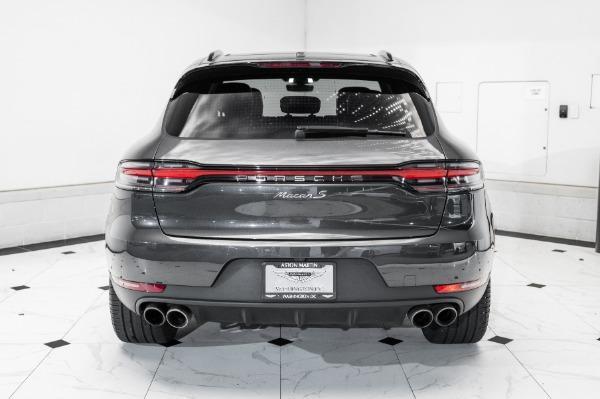 Photo of 2021 Volcano Grey Metallic Porsche Macan