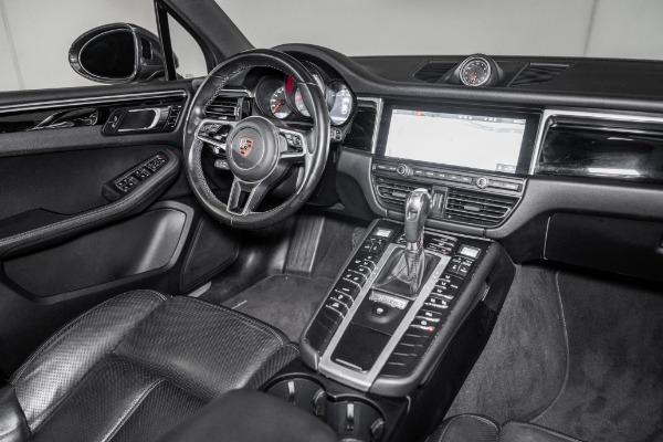 Photo of 2021 Volcano Grey Metallic Porsche Macan