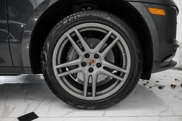 Photo of 2021 Volcano Grey Metallic Porsche Macan