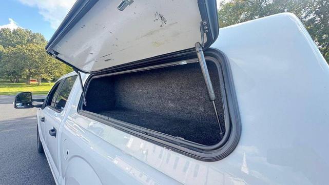 Photo of 2017 Oxford White Ford F-150