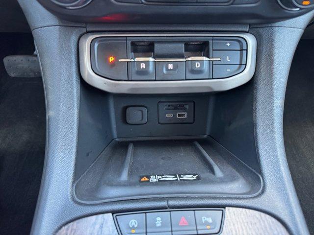 Photo of 2020 Summit White GMC Acadia