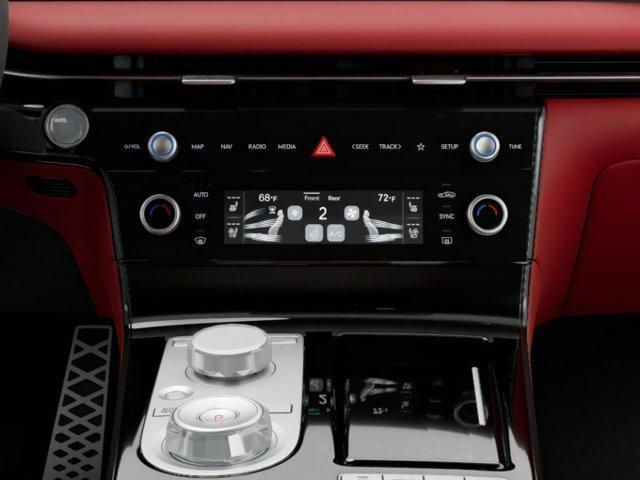 Photo of 2025 Vik Black Genesis G80
