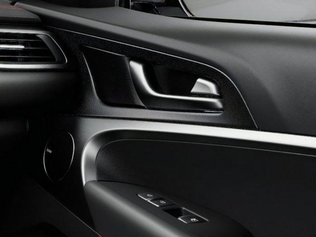 Photo of 2025 Alta White Genesis G70