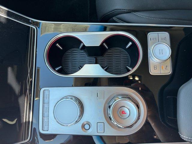 Photo of 2025 Alta White Genesis GV80