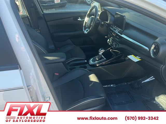 Photo of 2020 Clear White Kia Forte