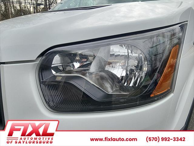 Photo of 2018 White Ford Transit-250