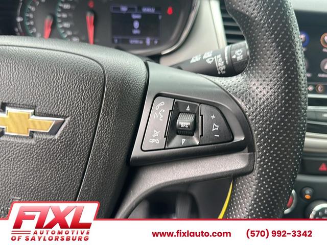 Photo of 2020 Pacific Blue Metallic Chevrolet Trax