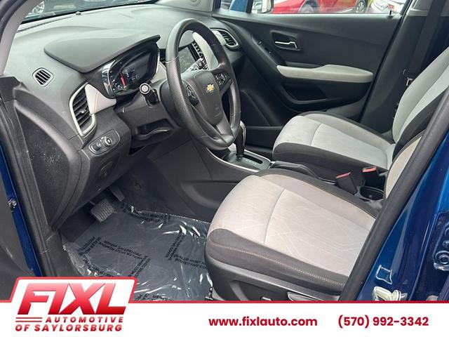 Photo of 2020 Pacific Blue Metallic Chevrolet Trax