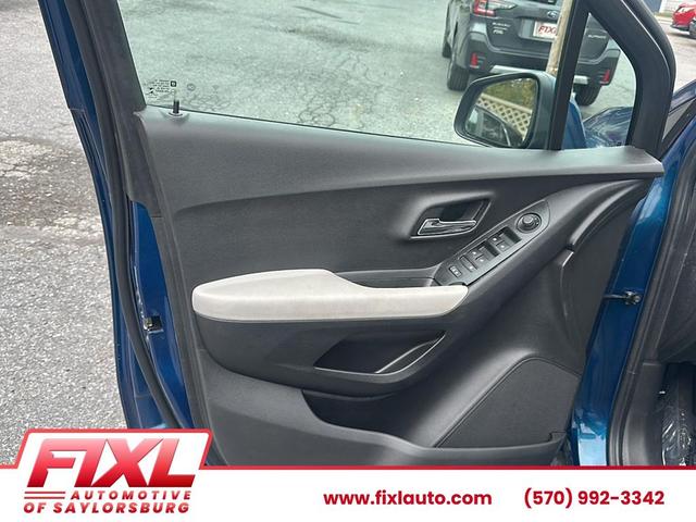 Photo of 2020 Pacific Blue Metallic Chevrolet Trax