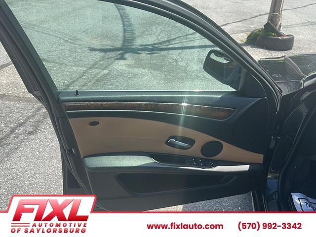 Photo of 2009 Jet Black BMW 535