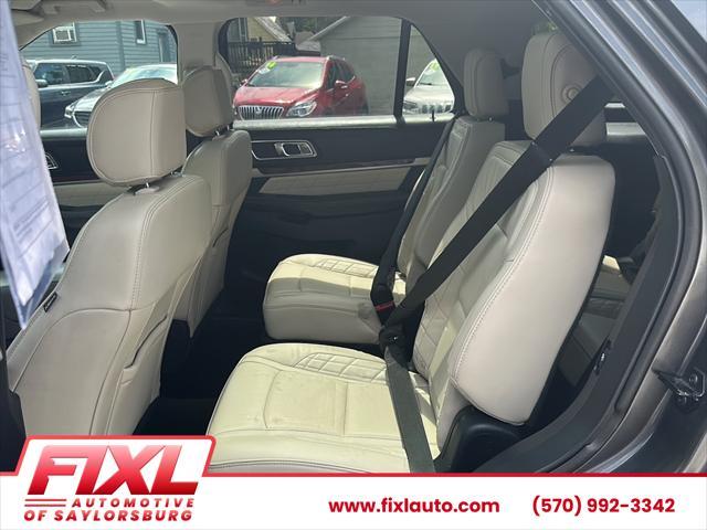 Photo of 2016 Magnetic Metallic Ford Explorer