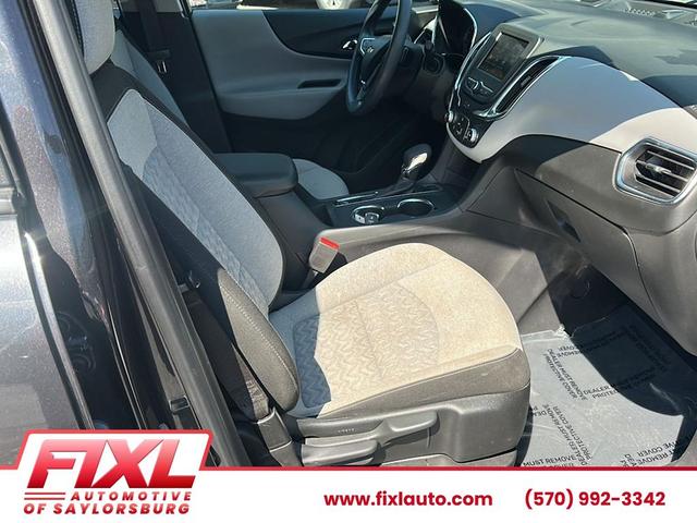 Photo of 2022 Iron Gray Metallic Chevrolet Equinox