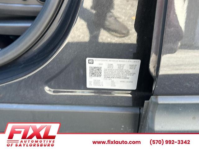 Photo of 2022 Iron Gray Metallic Chevrolet Equinox