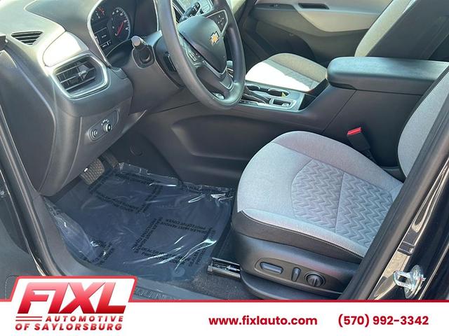 Photo of 2022 Iron Gray Metallic Chevrolet Equinox