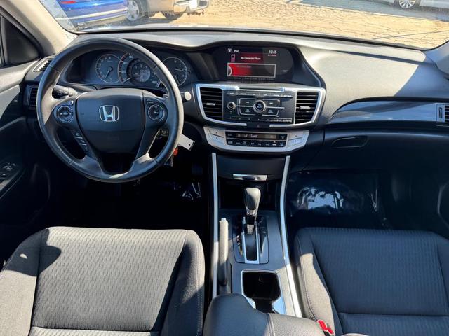 Photo of 2013 Alabaster Silver Metallic Honda Accord