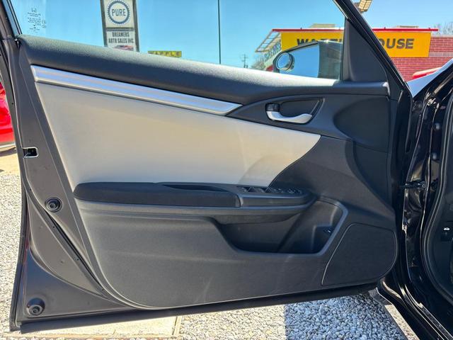 Photo of 2016 BLK Honda Civic