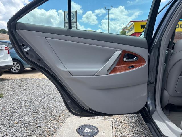 Photo of 2011 GREY Toyota Camry