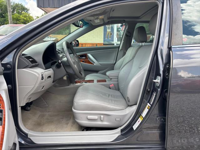 Photo of 2011 GREY Toyota Camry