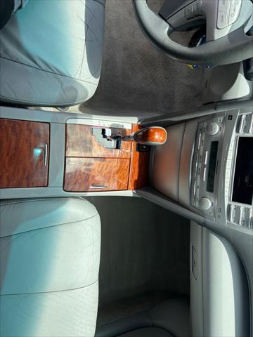 Photo of 2011 GREY Toyota Camry