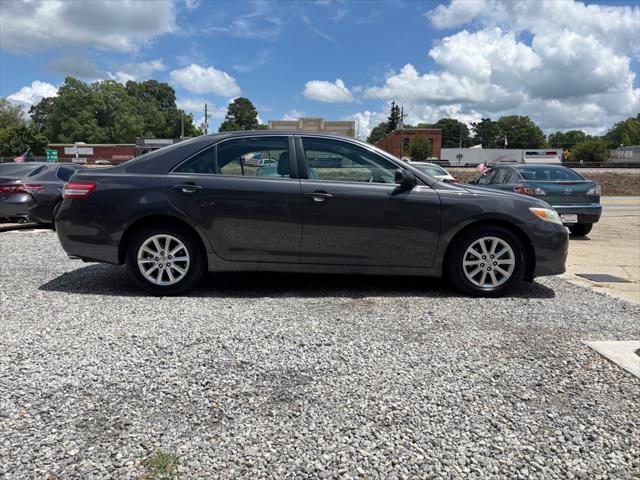 Photo of 2011 GREY Toyota Camry