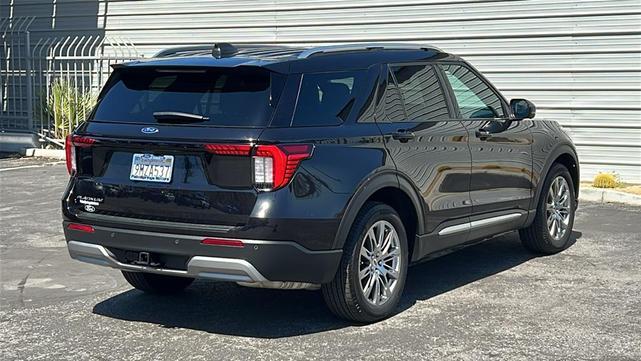 Photo of 2025 Agate Black Metallic Ford Explorer