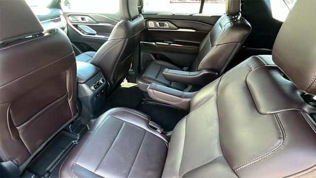 Photo of 2025 Agate Black Metallic Ford Explorer
