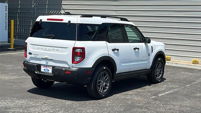 Photo of 2025 Oxford White Ford Bronco Sport